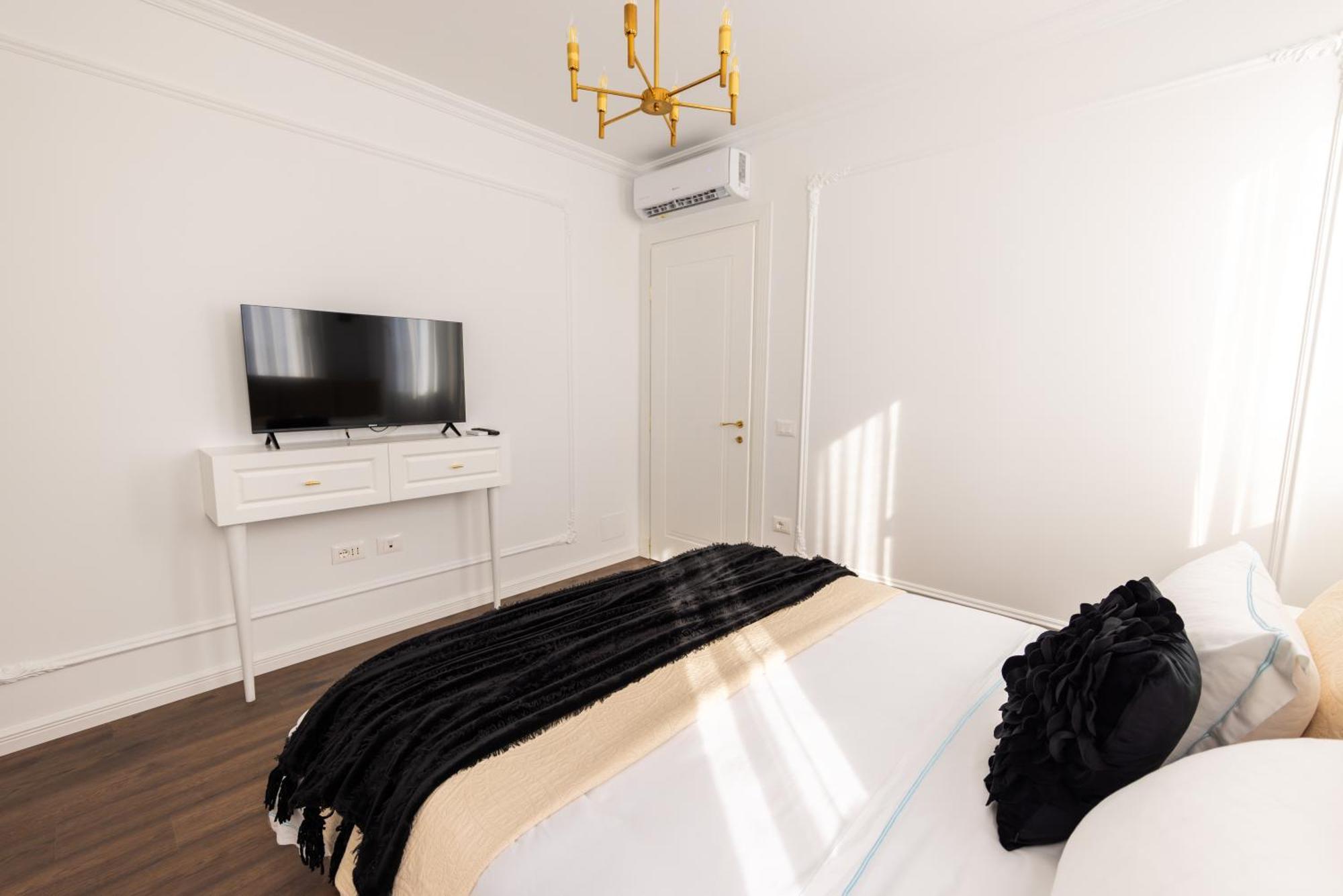 Apartment Luxury Rooftop In Astir Tirana