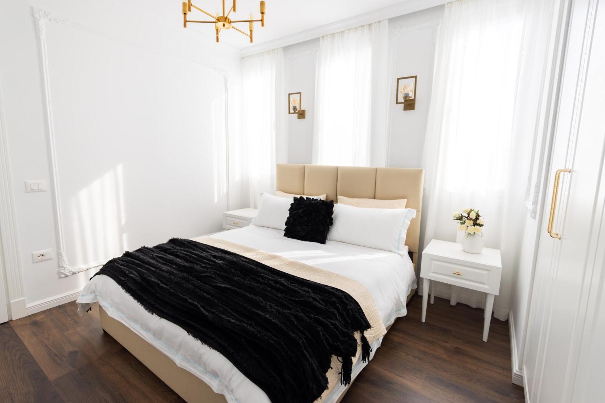 Luxury Rooftop In Astir Apartment *