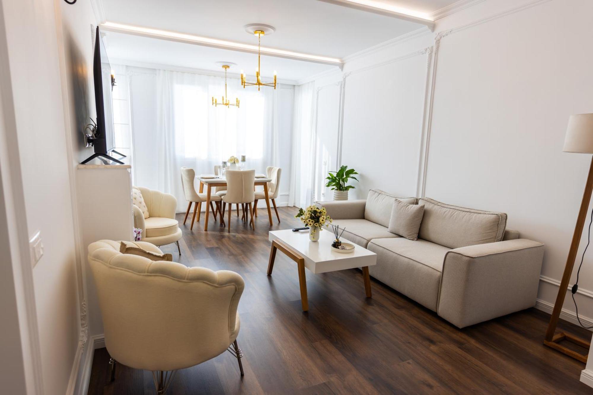 Apartment Luxury Rooftop In Astir Tirana