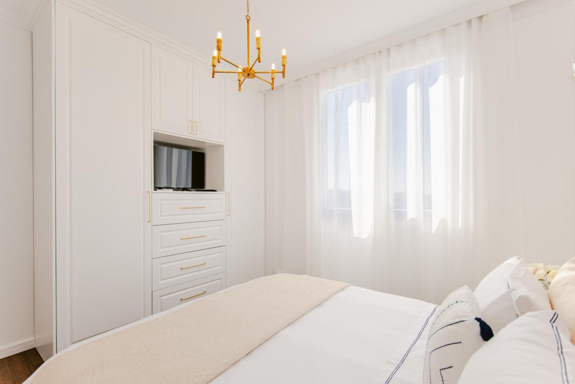 Apartment Luxury Rooftop In Astir